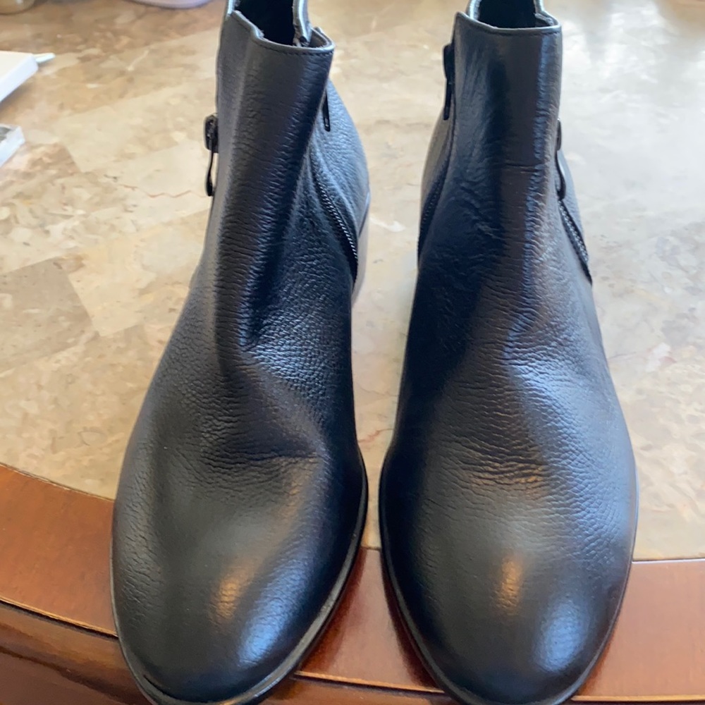 Brand new Aerosoles Black Bootie